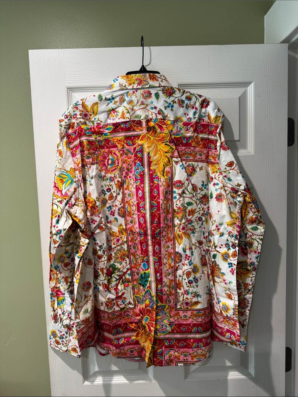Robert Graham Limited Edition "Giverny Flowers" Shirt - Picture 10 of 14